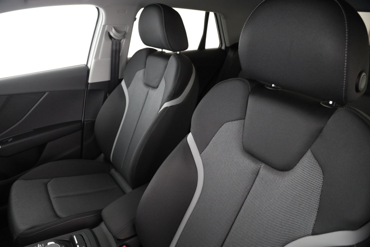 Bild über Audi Q2 advanced 30 TDI S tronic - für weitere Informationen kontaktieren Sie den Audi Partner