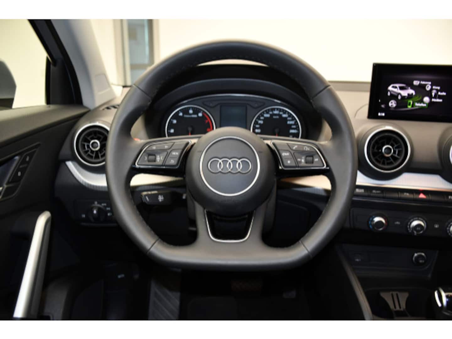 Bild über Audi Q2 advanced 35 TFSI S tronic - für weitere Informationen kontaktieren Sie den Audi Partner