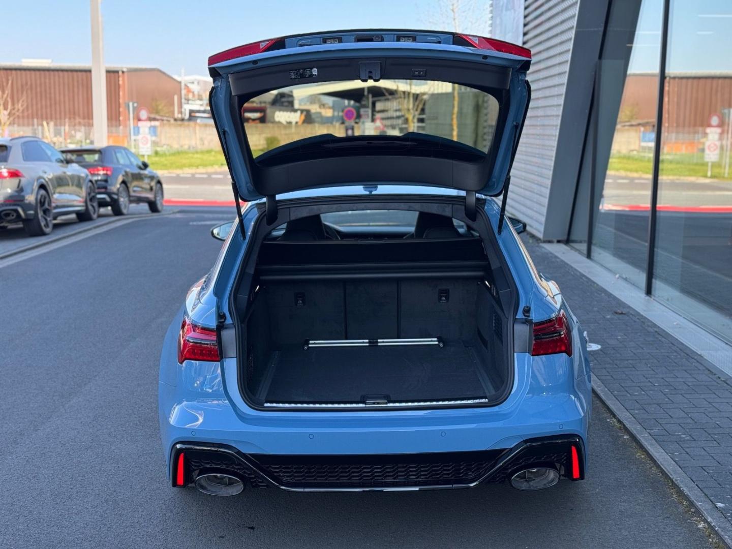Image about Audi RS 6 Avant performance quattro tiptronic