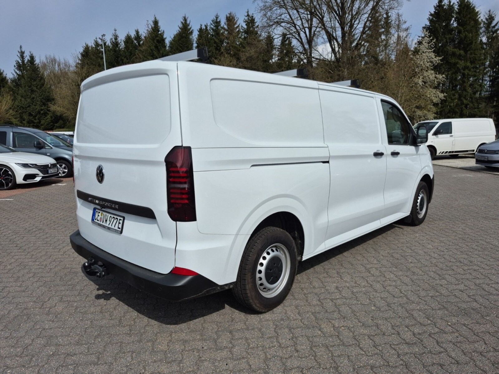Volkswagen Transporter Kasten langer Radstand – Bild 4