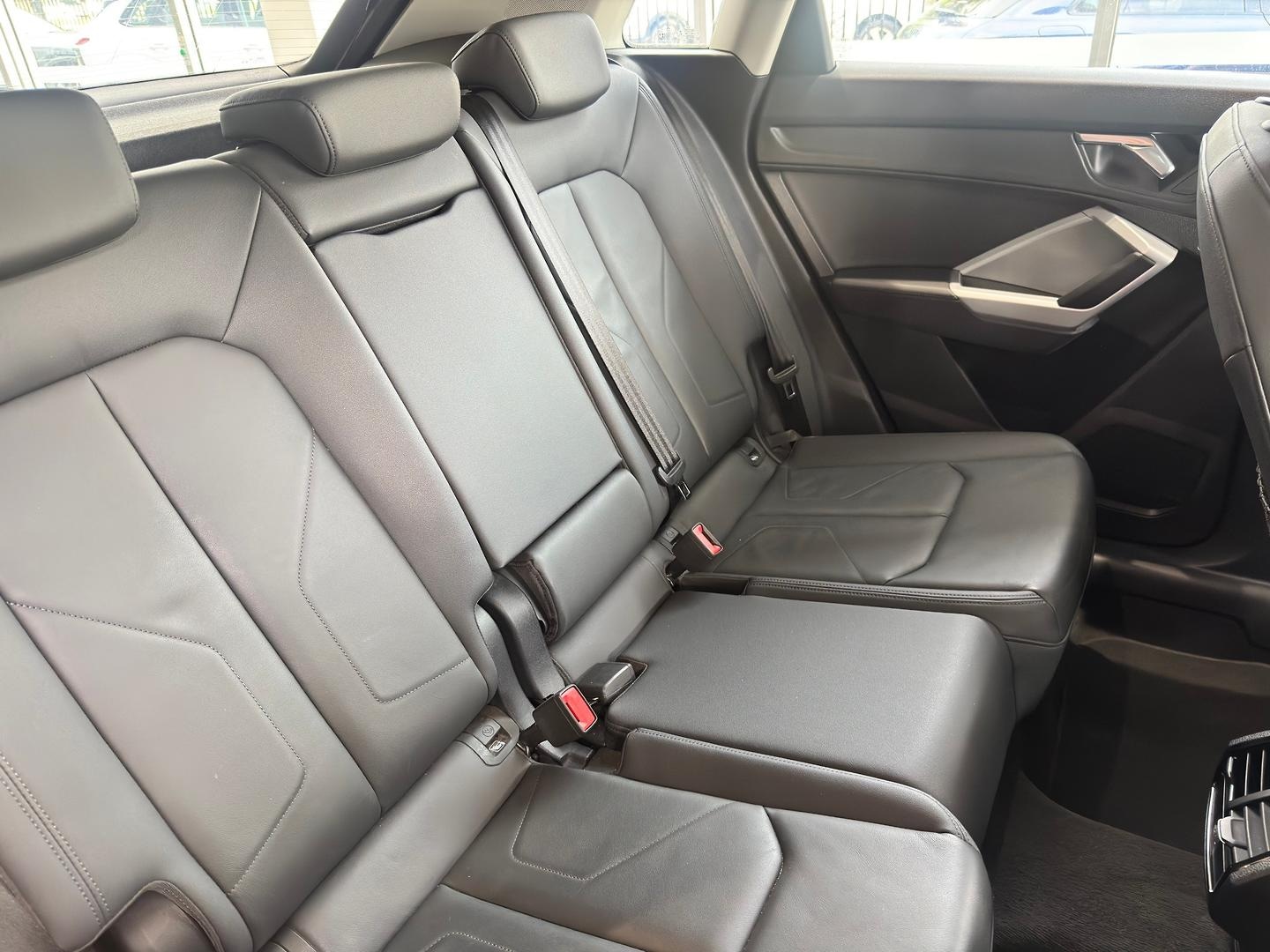 Image about Audi Q3 35 TFSI S tronic