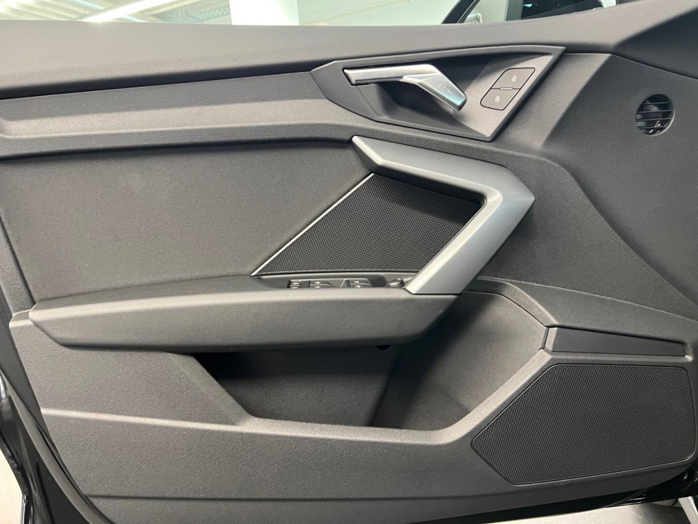Bild über Audi A3 Sportback TDI S tronic - für weitere Informationen kontaktieren Sie den Audi Partner
