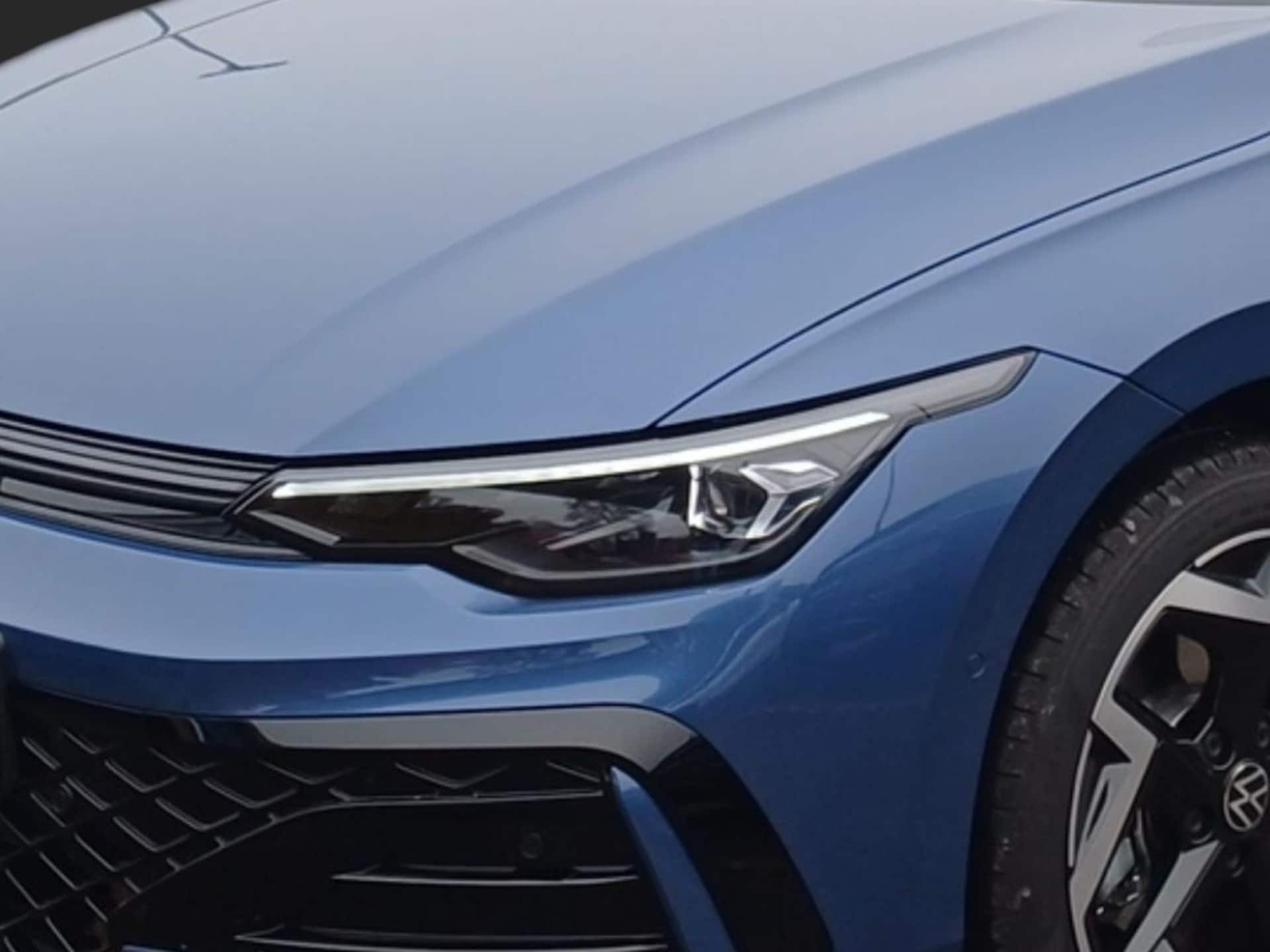 Volkswagen Golf R-Line