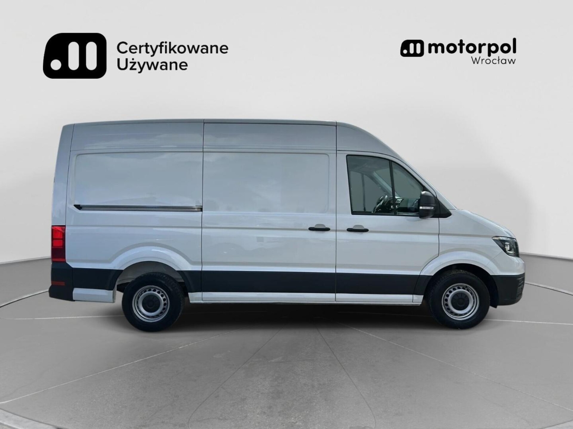 Volkswagen Crafter Furgon średni rozstaw osi