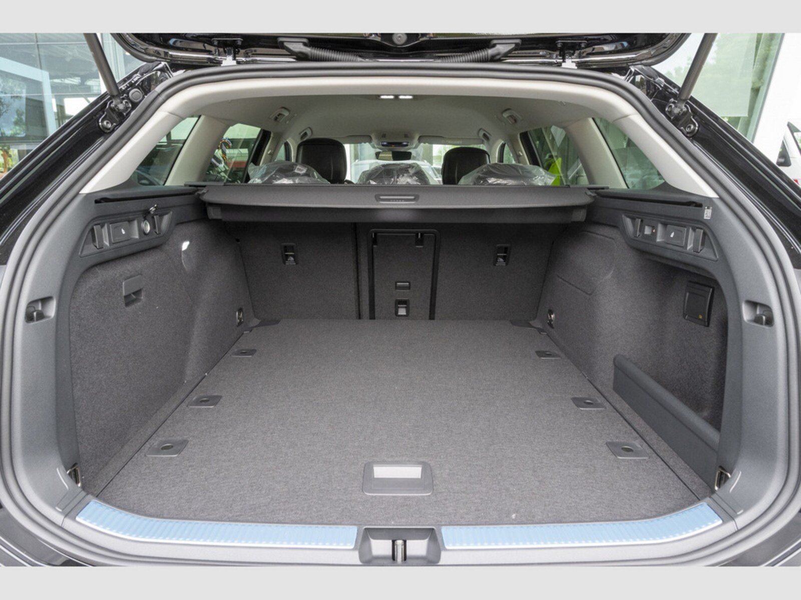 Volkswagen Passat – Bild 6