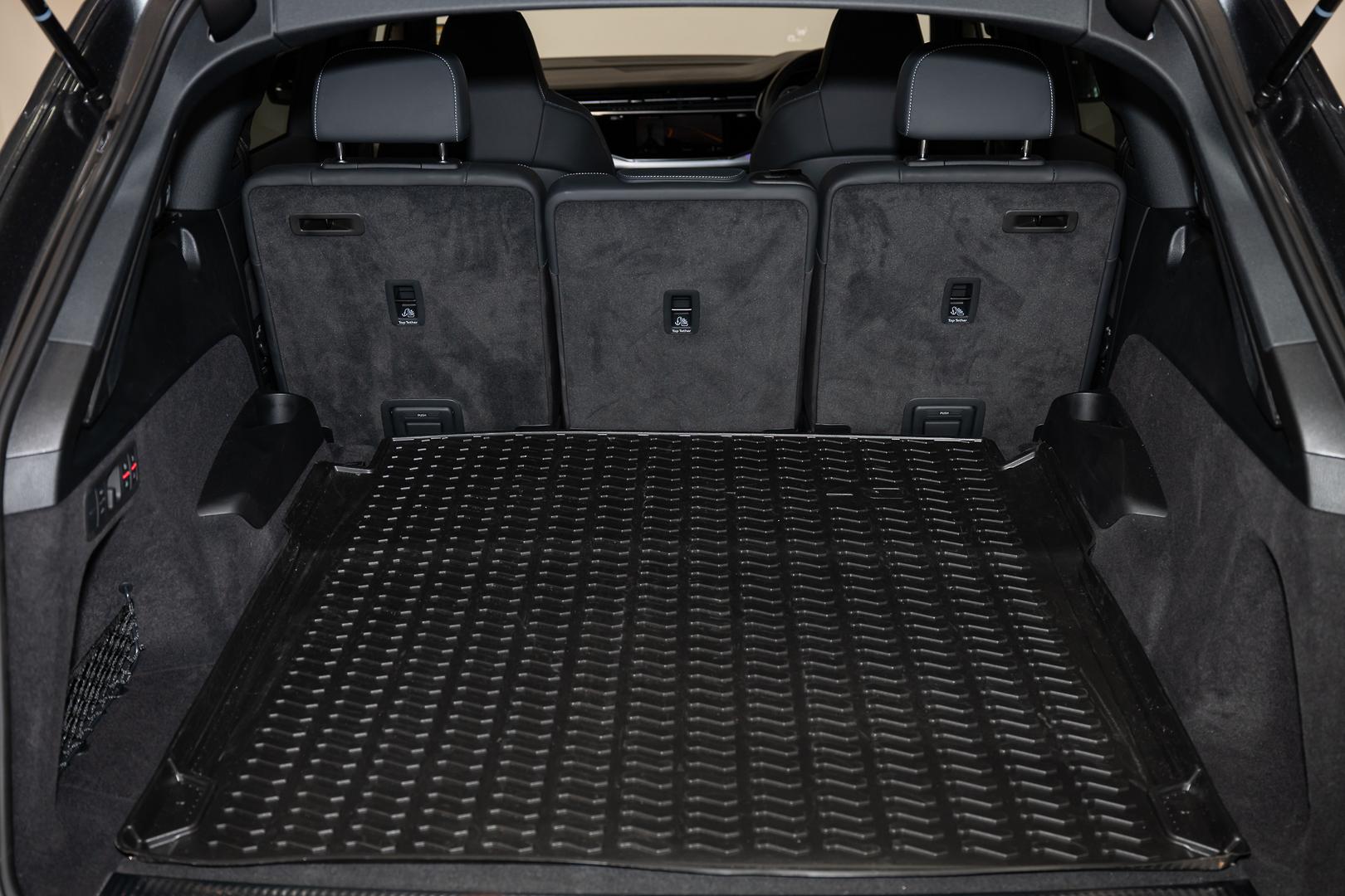 Image about Audi SQ7 SQ7 TFSI 373 kW tiptronic