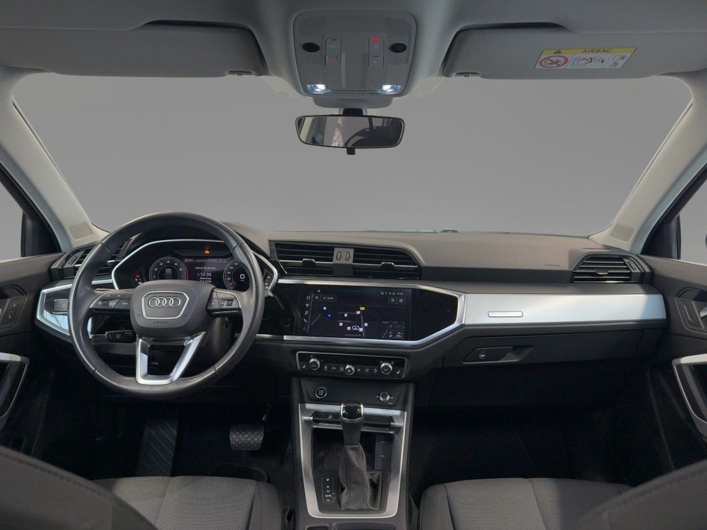 Bild über Audi Q3 S line 40 TFSI quattro S tronic - für weitere Informationen kontaktieren Sie den Audi Partner