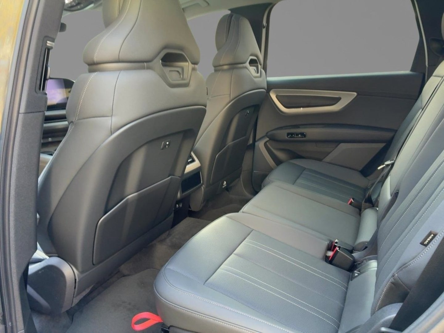 Bild über Audi Q7 SUV TDI quattro 220 kW tiptronic - für weitere Informationen kontaktieren Sie den Audi Partner