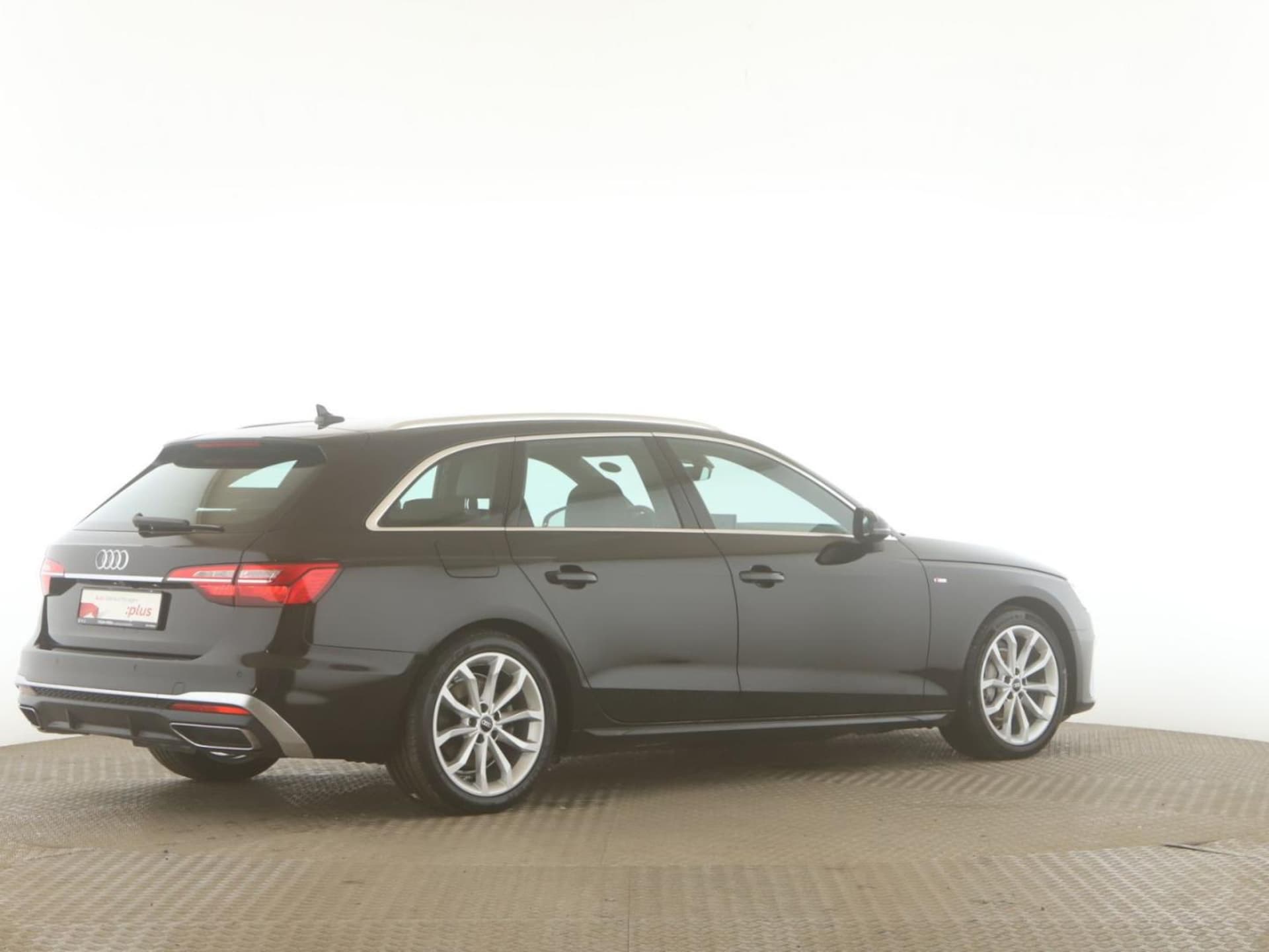 Audi A4 Avant S line
