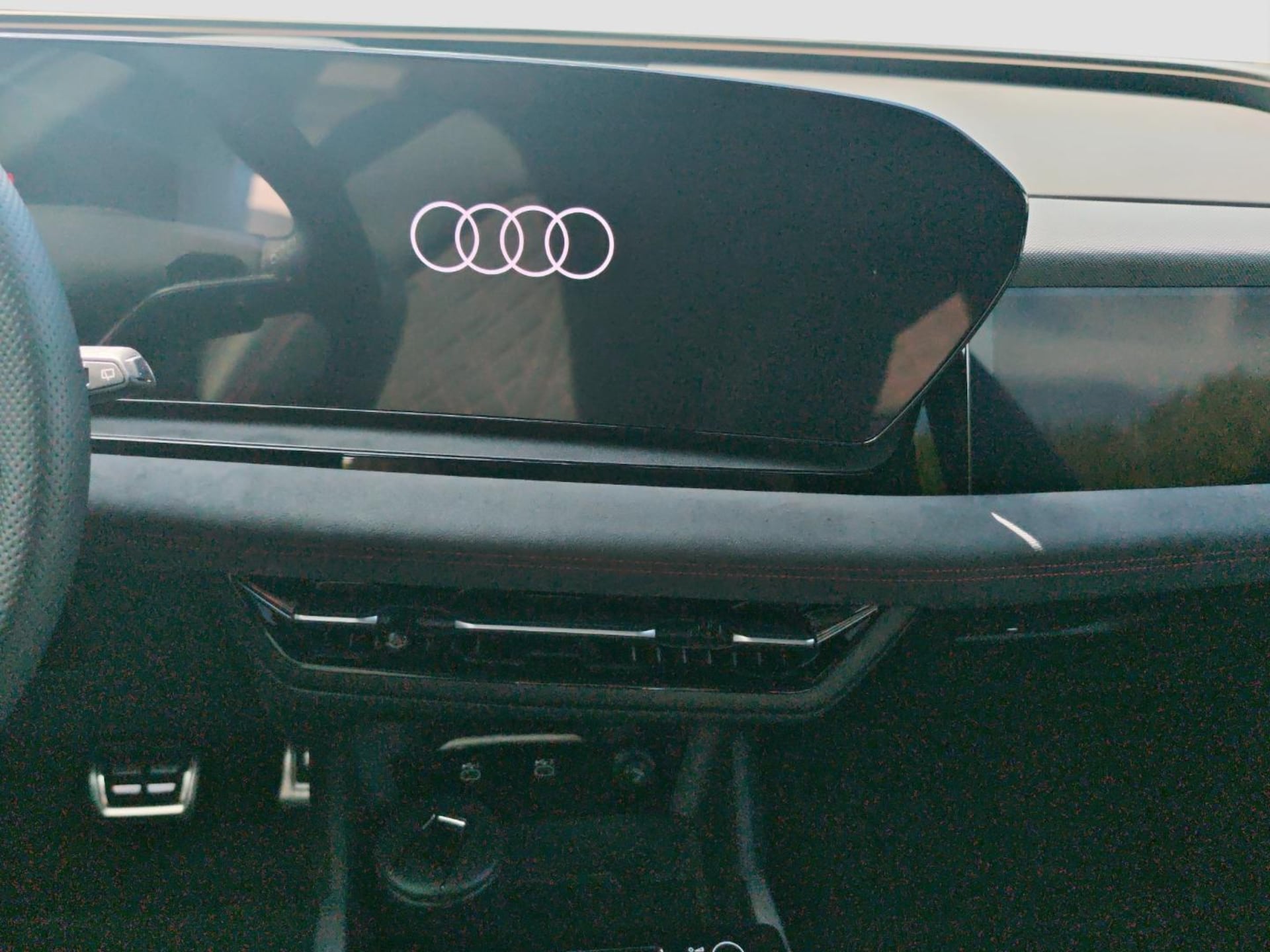 Audi SQ6 SUV e-tron