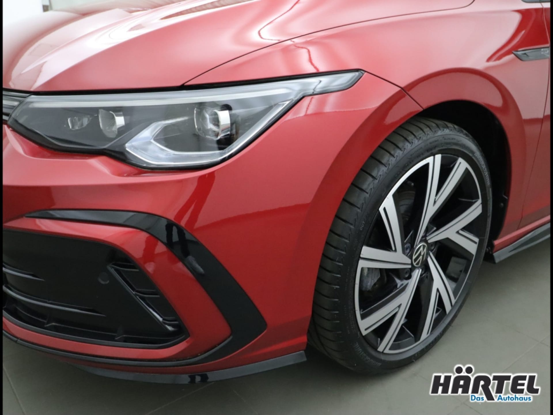 Volkswagen Golf R-Line