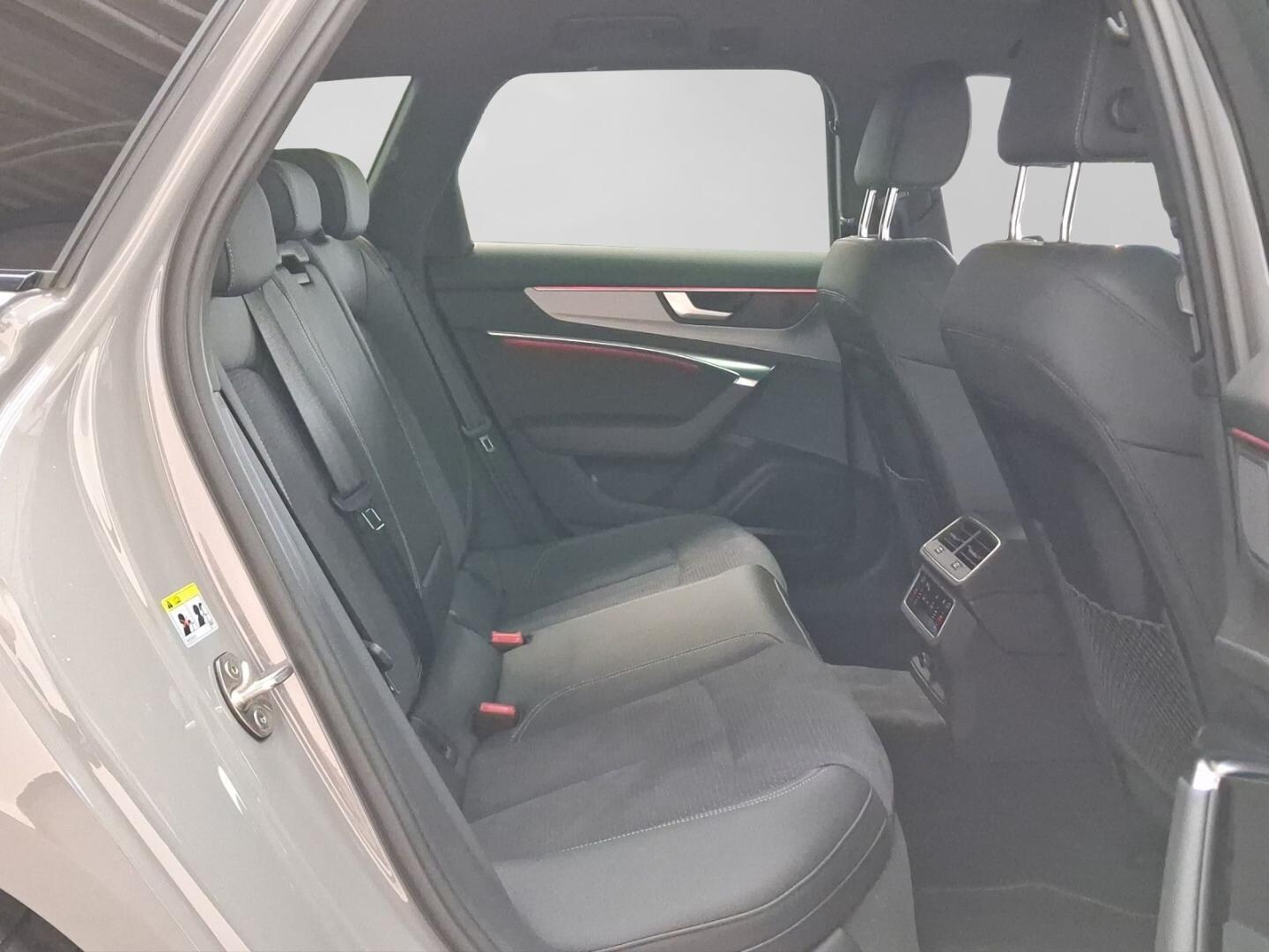 Bild über Audi S6 Avant TDI quattro tiptronic - für weitere Informationen kontaktieren Sie den Audi Partner
