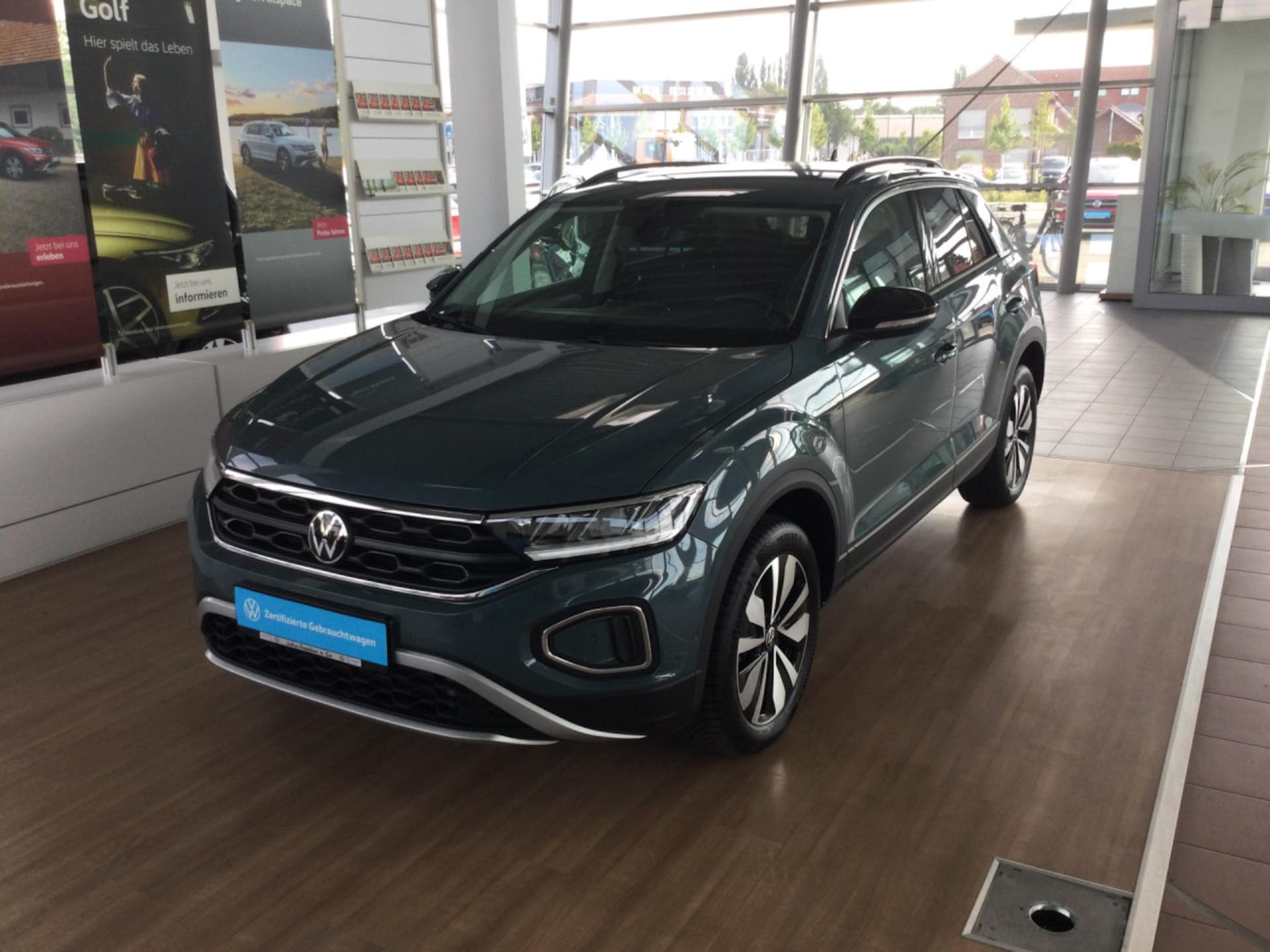 Volkswagen T-Roc Life