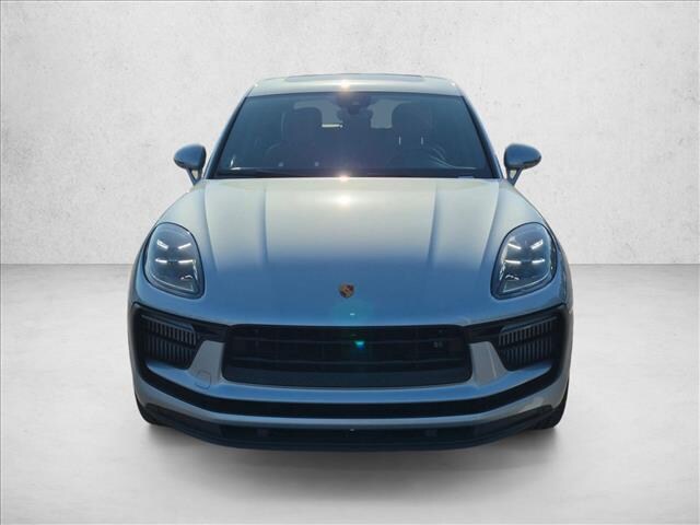 2022 Porsche Macan