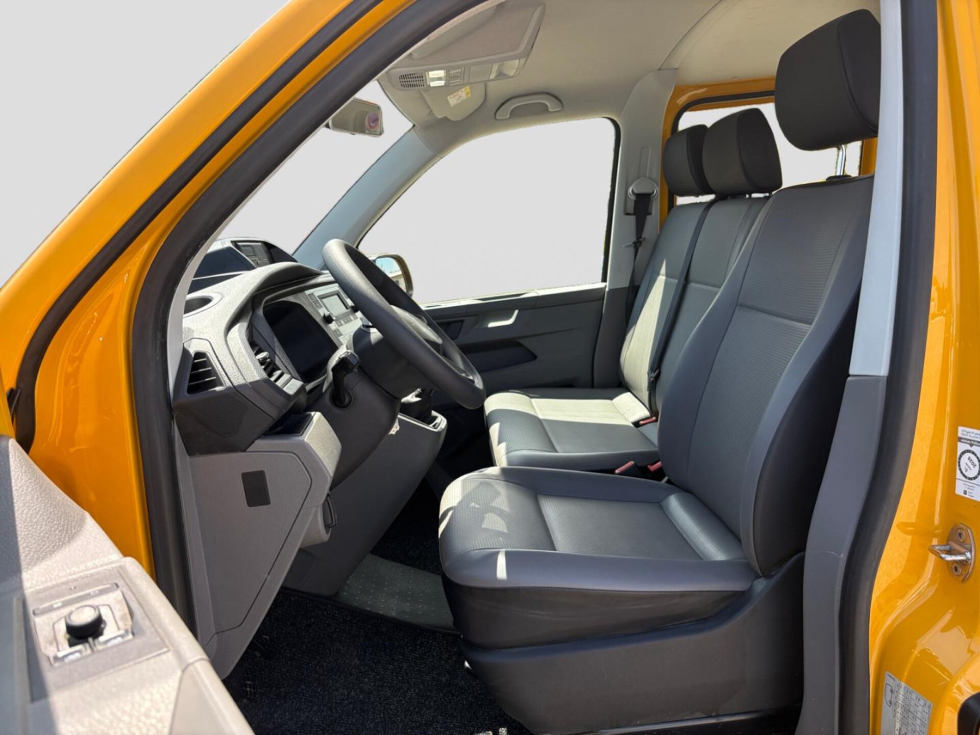 Volkswagen T6.1 Transporter Pritschenwagen Doppelkabine