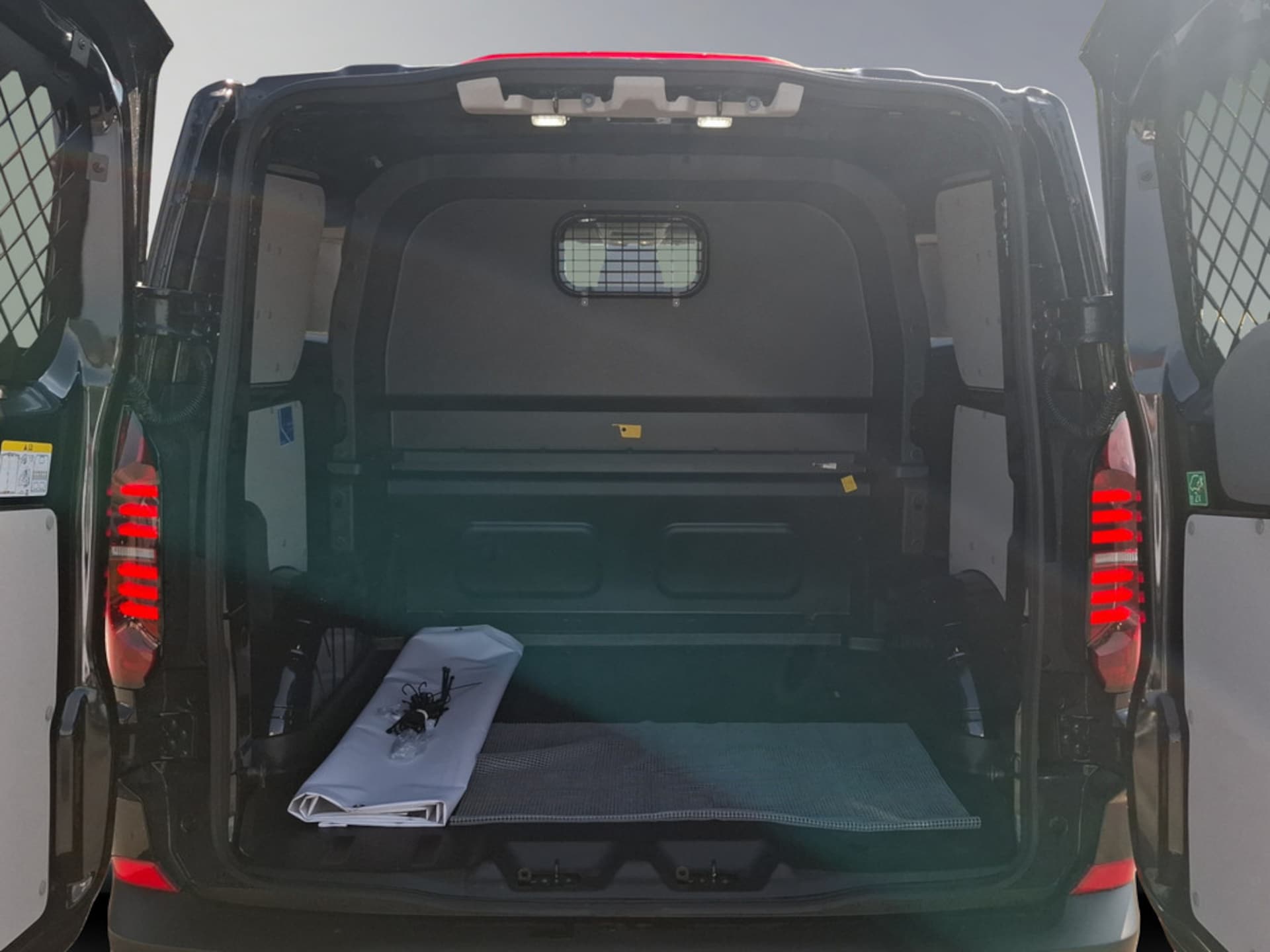 Volkswagen Transporter Kasten kurzer Radstand Plus