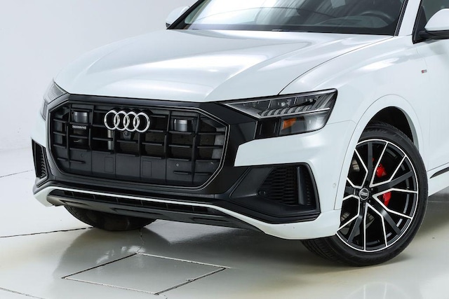 2023 Audi Q8