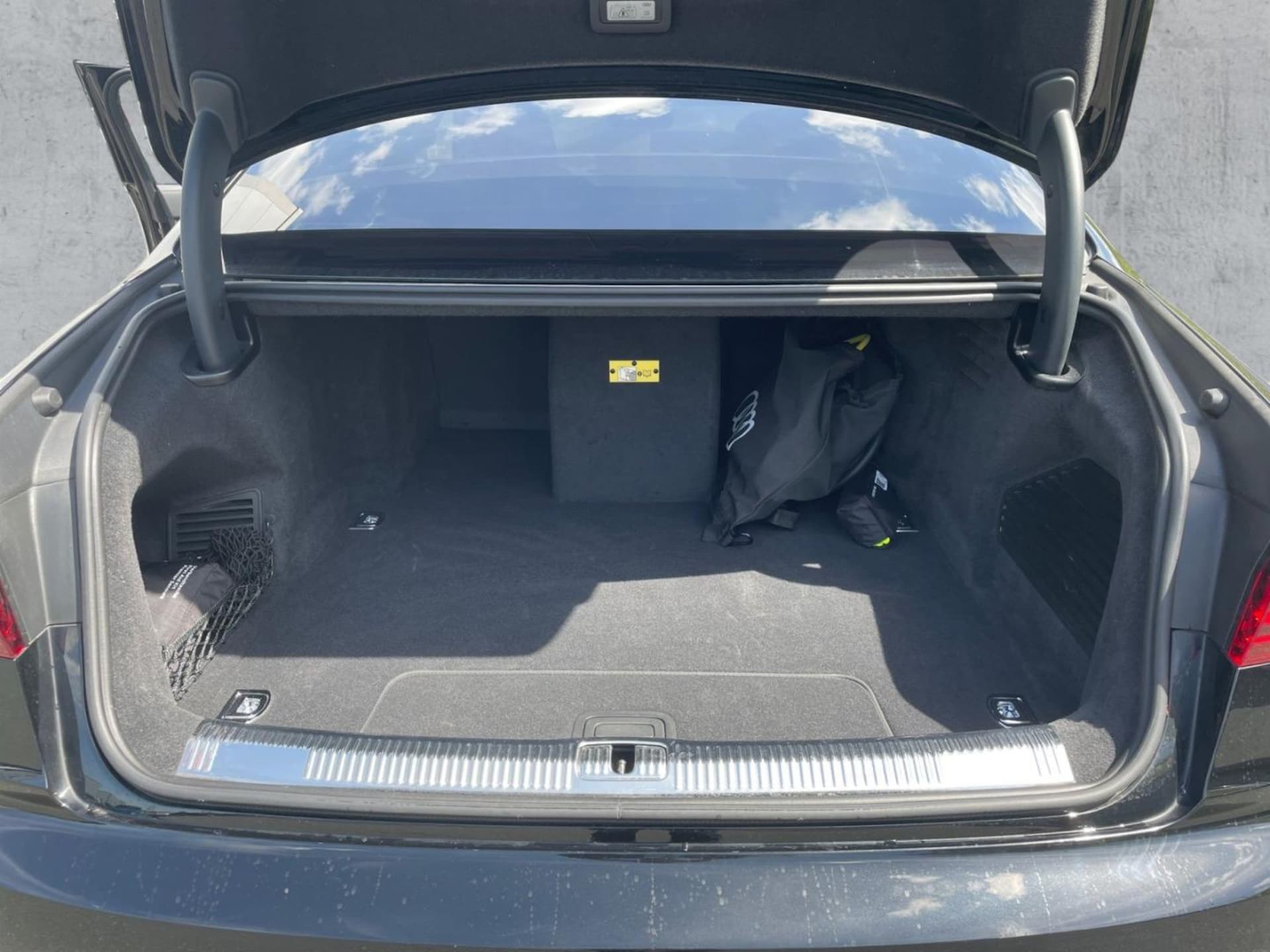 Audi A8 TFSI e