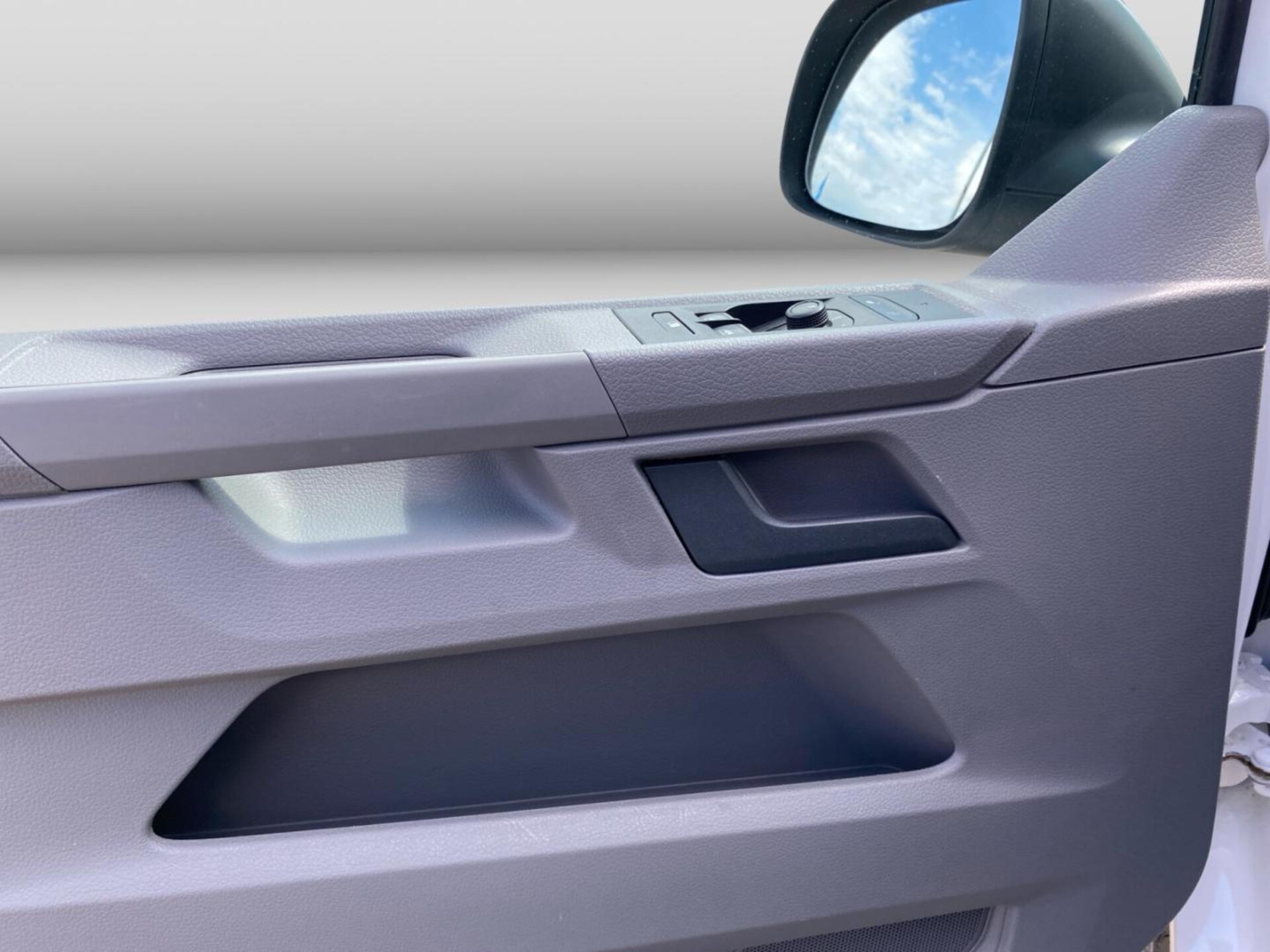 Volkswagen T6.1 Transporter Kasten kurzer Radstand