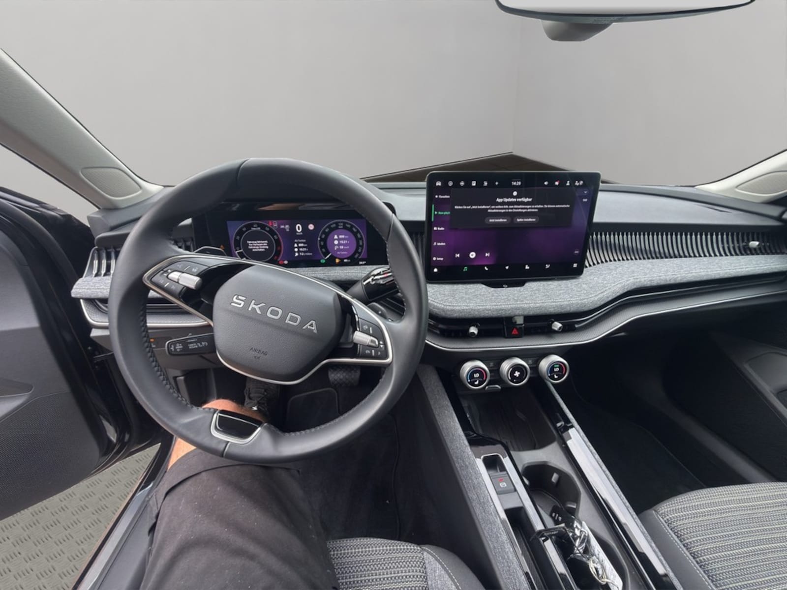 Škoda Superb Combi – Bild 14
