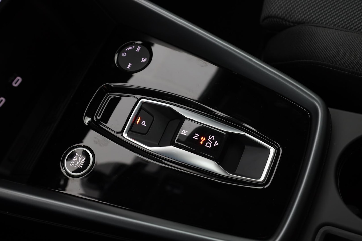Bild über Audi A3 Sportback advanced 30 TFSI S tronic - für weitere Informationen kontaktieren Sie den Audi Partner