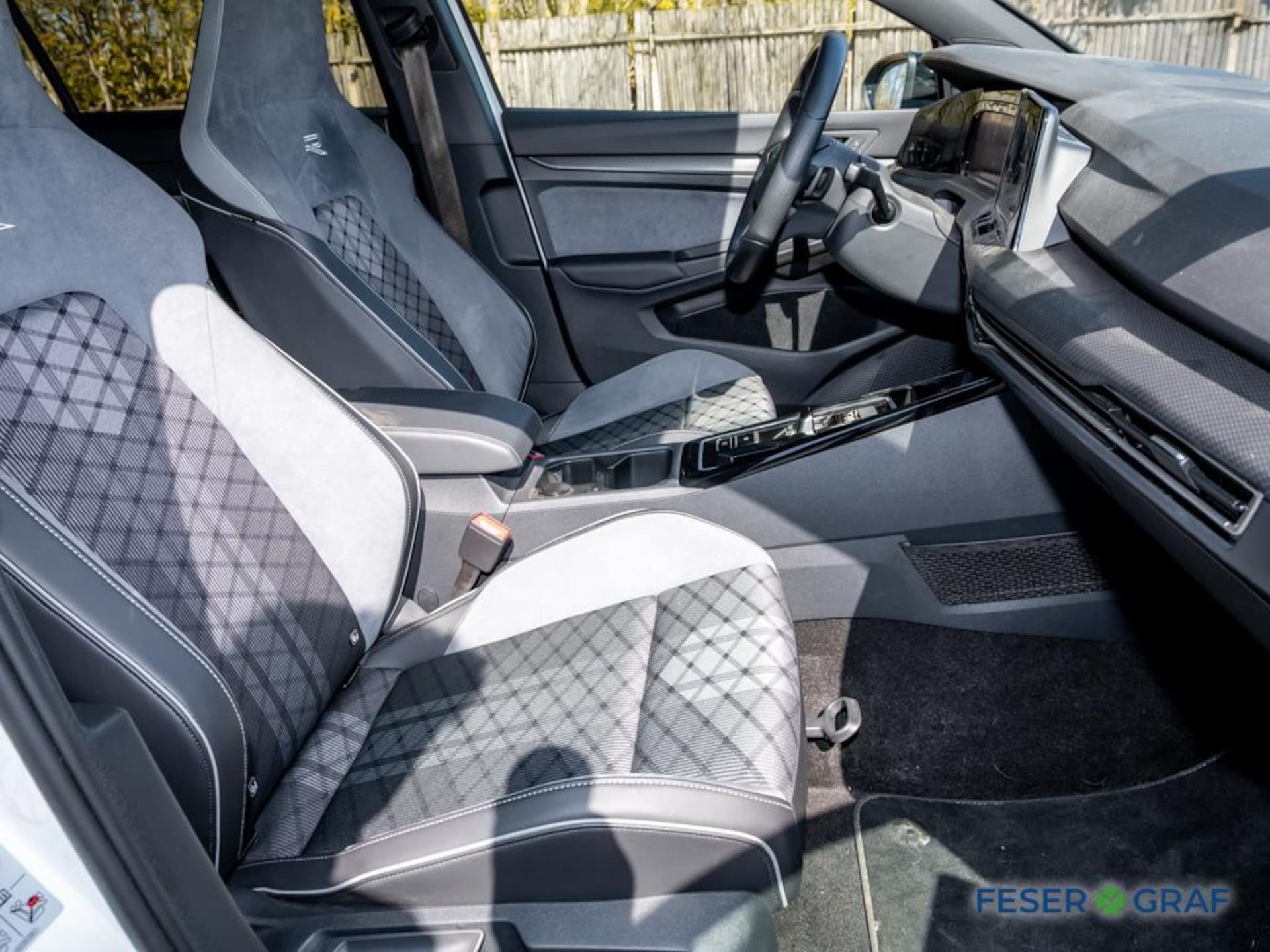 Volkswagen Golf Variant R-Line