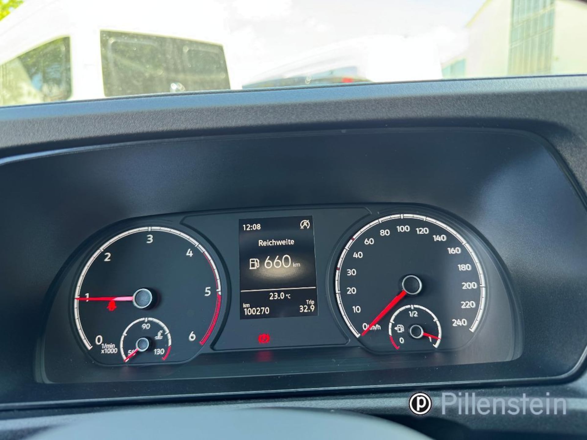 Volkswagen Caddy Maxi Basis-Modell