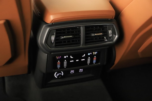 2025 Lamborghini Urus SE - Photo 24