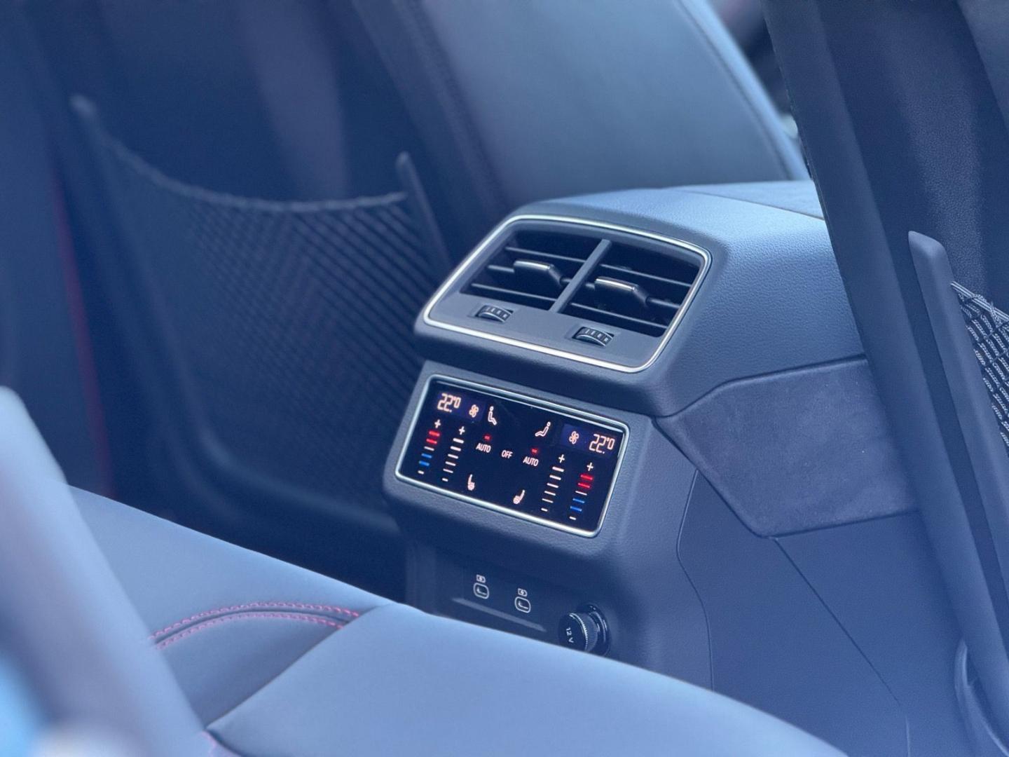 Image about Audi RS 6 Avant performance quattro tiptronic