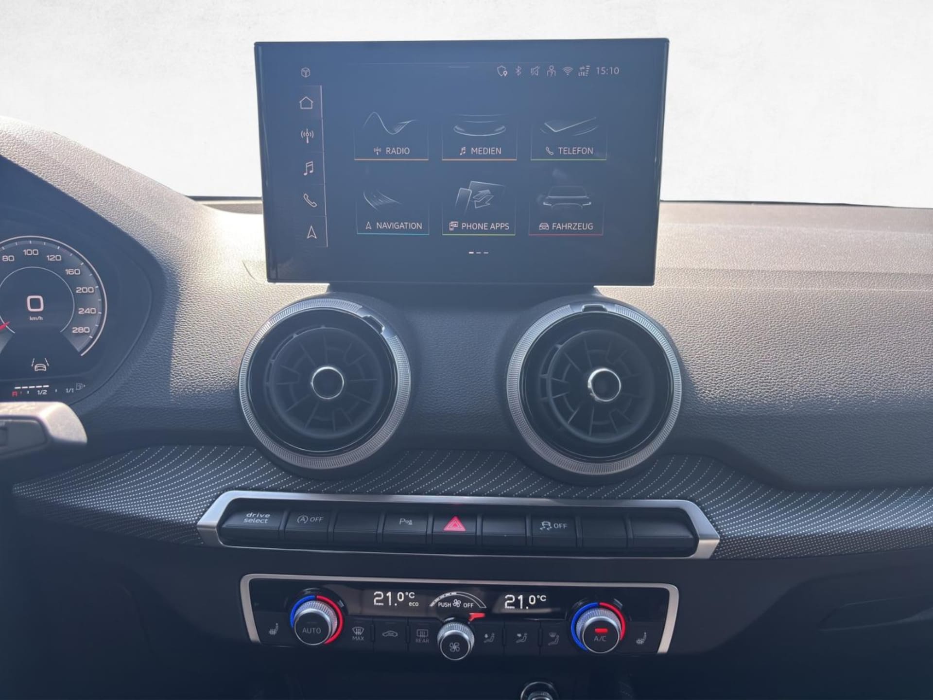 Audi Q2 S line