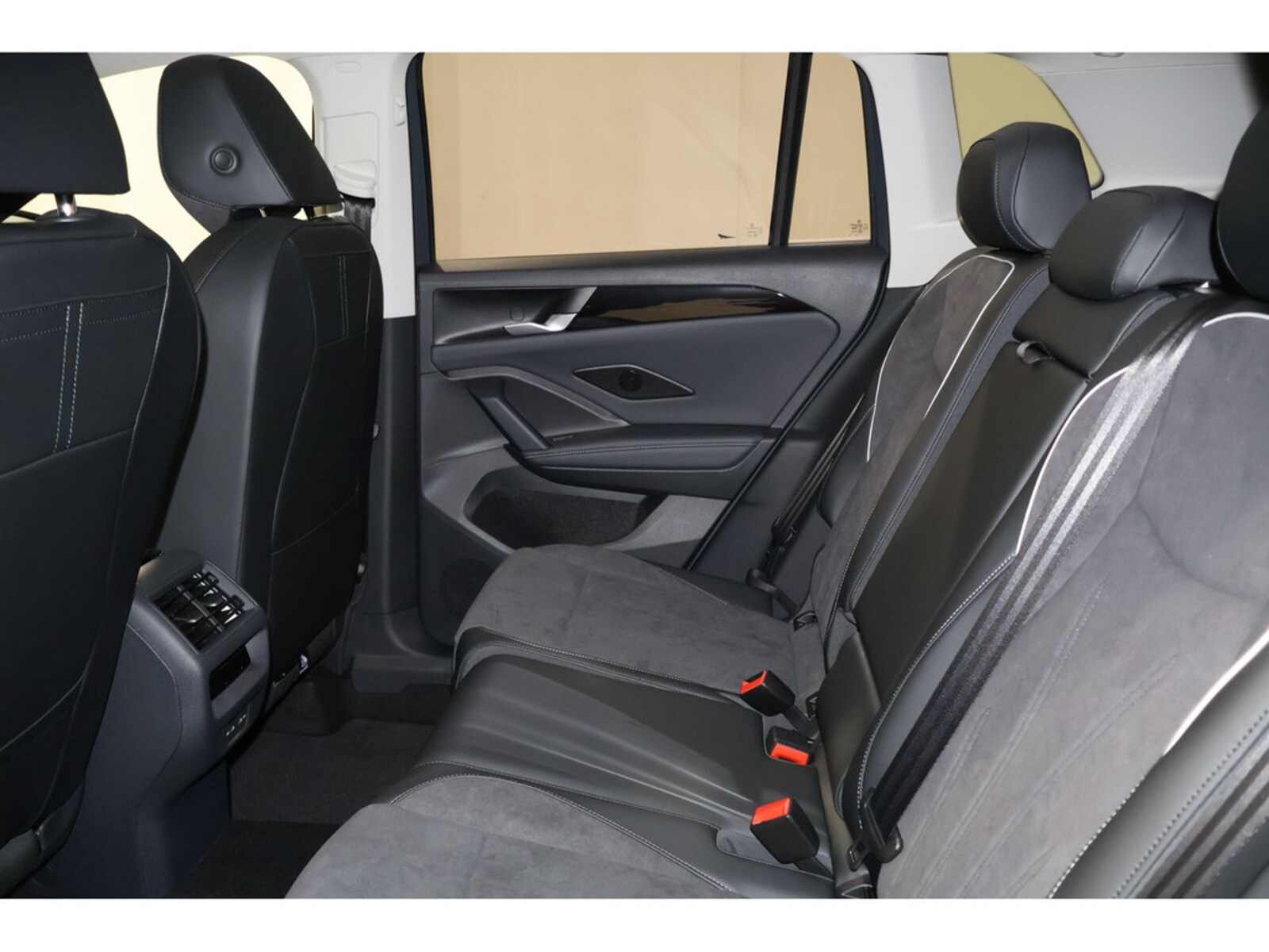 Volkswagen Tiguan – Bild 13