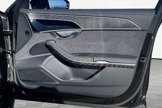 2025 Audi A8 Base - Photo 19