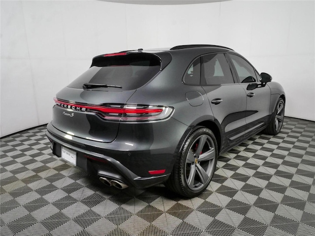 2025 Porsche Macan