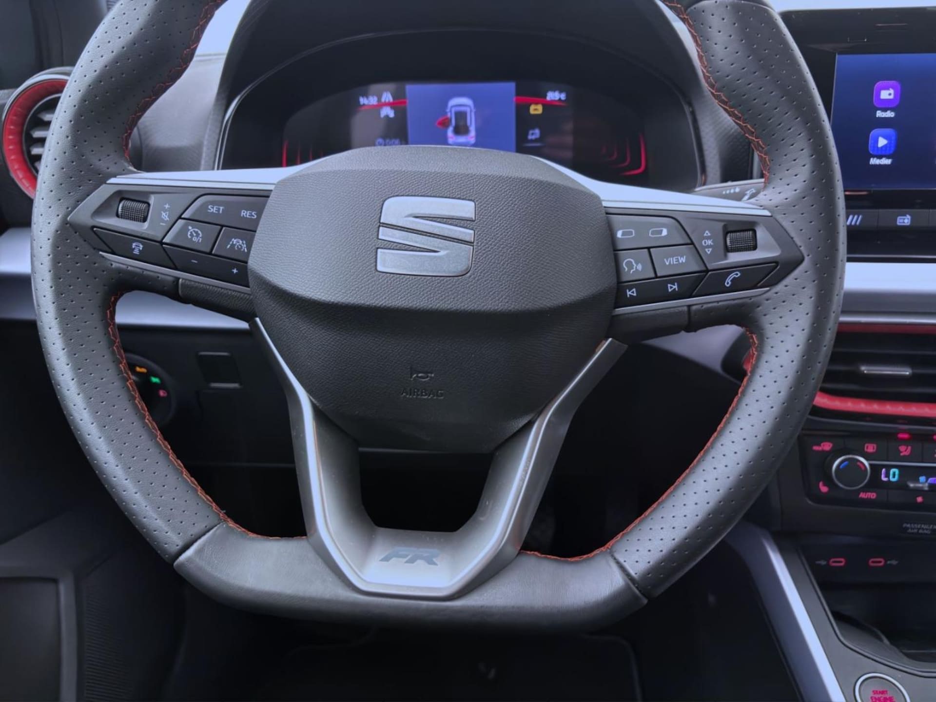 SEAT Arona FR