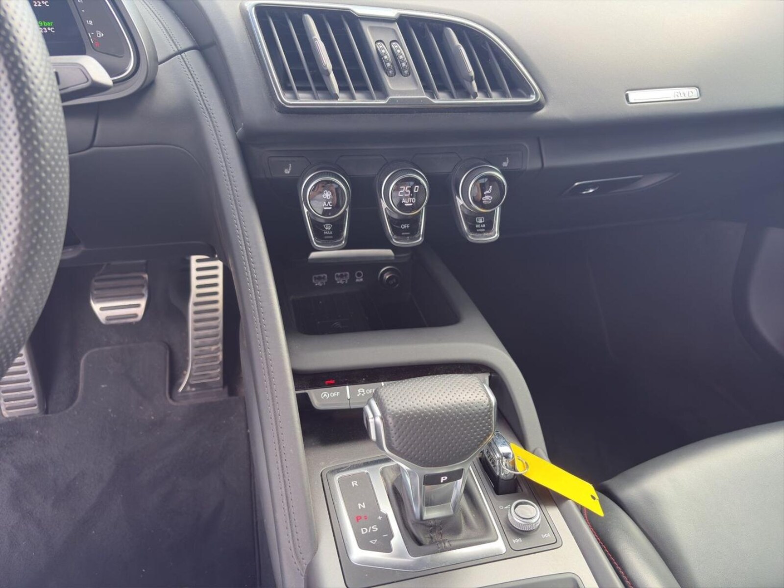Audi R8 Spyder V10 performance RWD – Bild 11