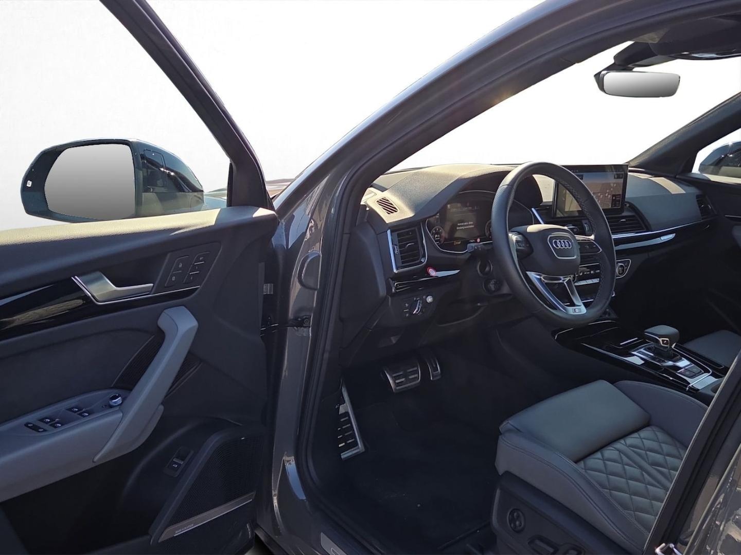 Bild über Audi Q5 Sportback 40 TDI quattro S tronic - für weitere Informationen kontaktieren Sie den Audi Partner