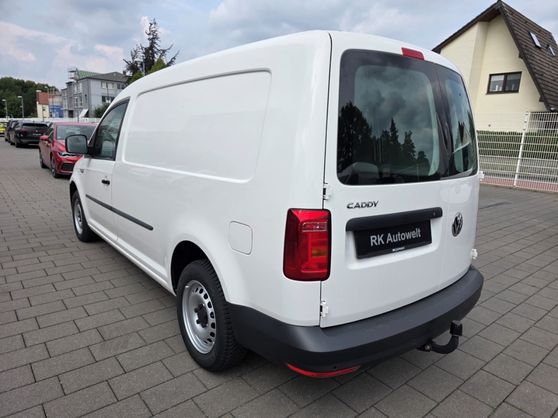 Volkswagen Caddy Maxi Kasten Basis-Modell