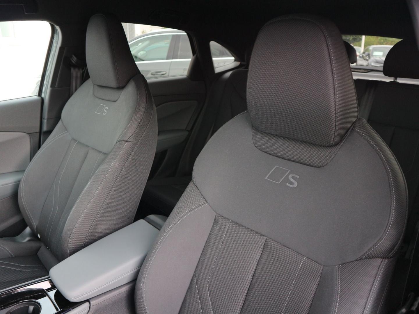Bild über Audi Q3 Sportback TFSI quattro 150 kW S tronic - für weitere Informationen kontaktieren Sie den Audi Partner