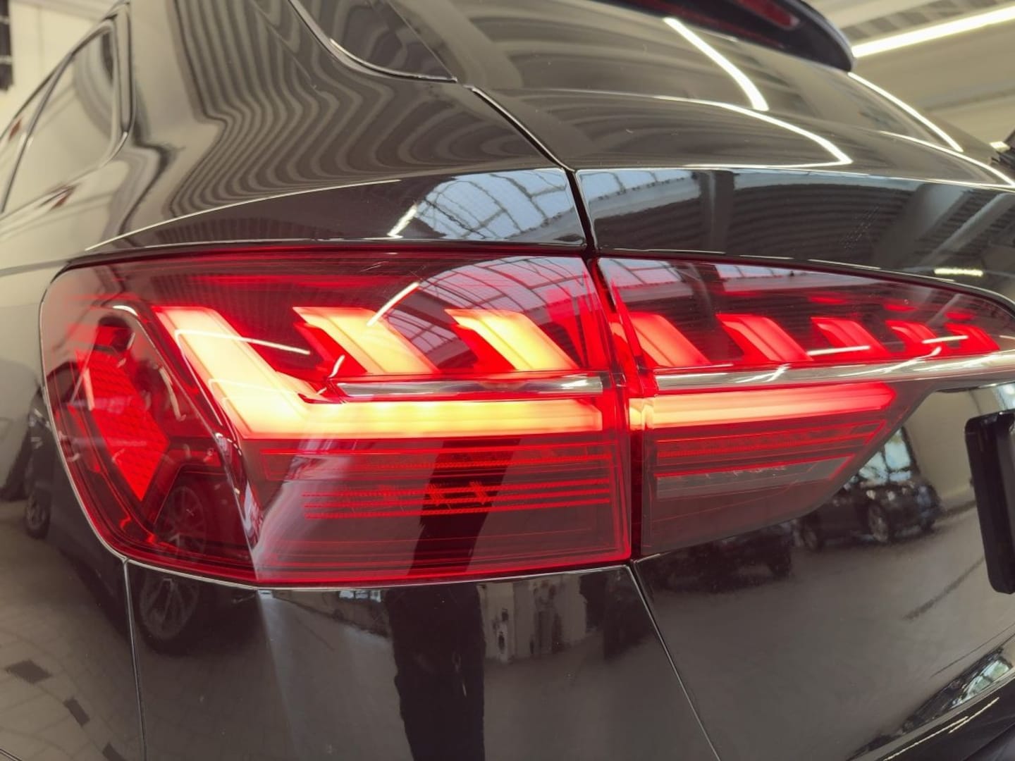 Bild über - für weitere Informationen kontaktieren Sie den Audi Partner