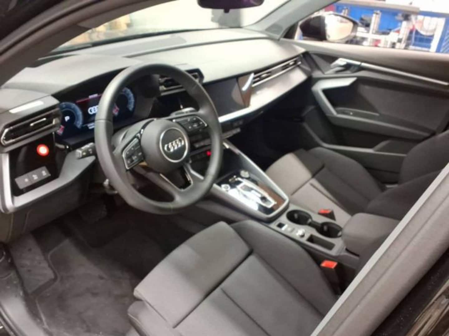 Bild über Audi A3 Sportback TDI S tronic - für weitere Informationen kontaktieren Sie den Audi Partner