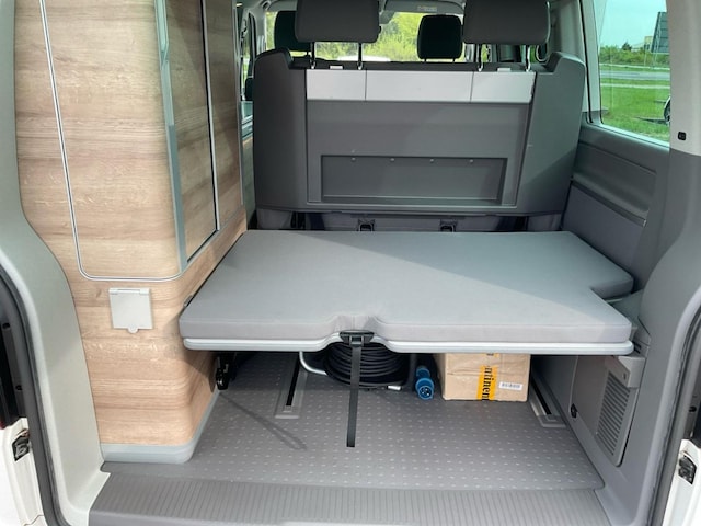 Volkswagen T6.1 California