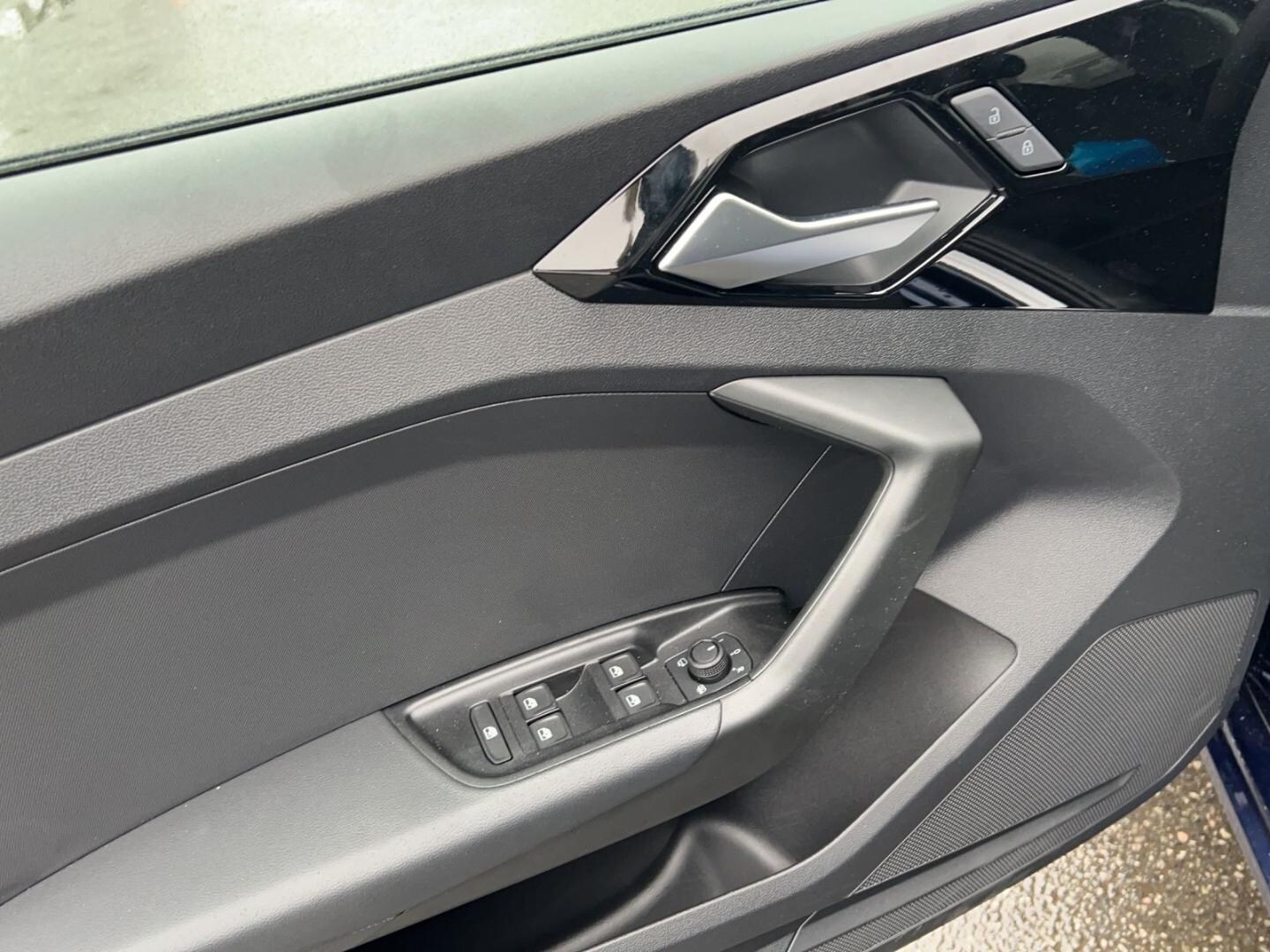 Bild über Audi A1 Sportback advanced 25 TFSI S tronic - für weitere Informationen kontaktieren Sie den Audi Partner