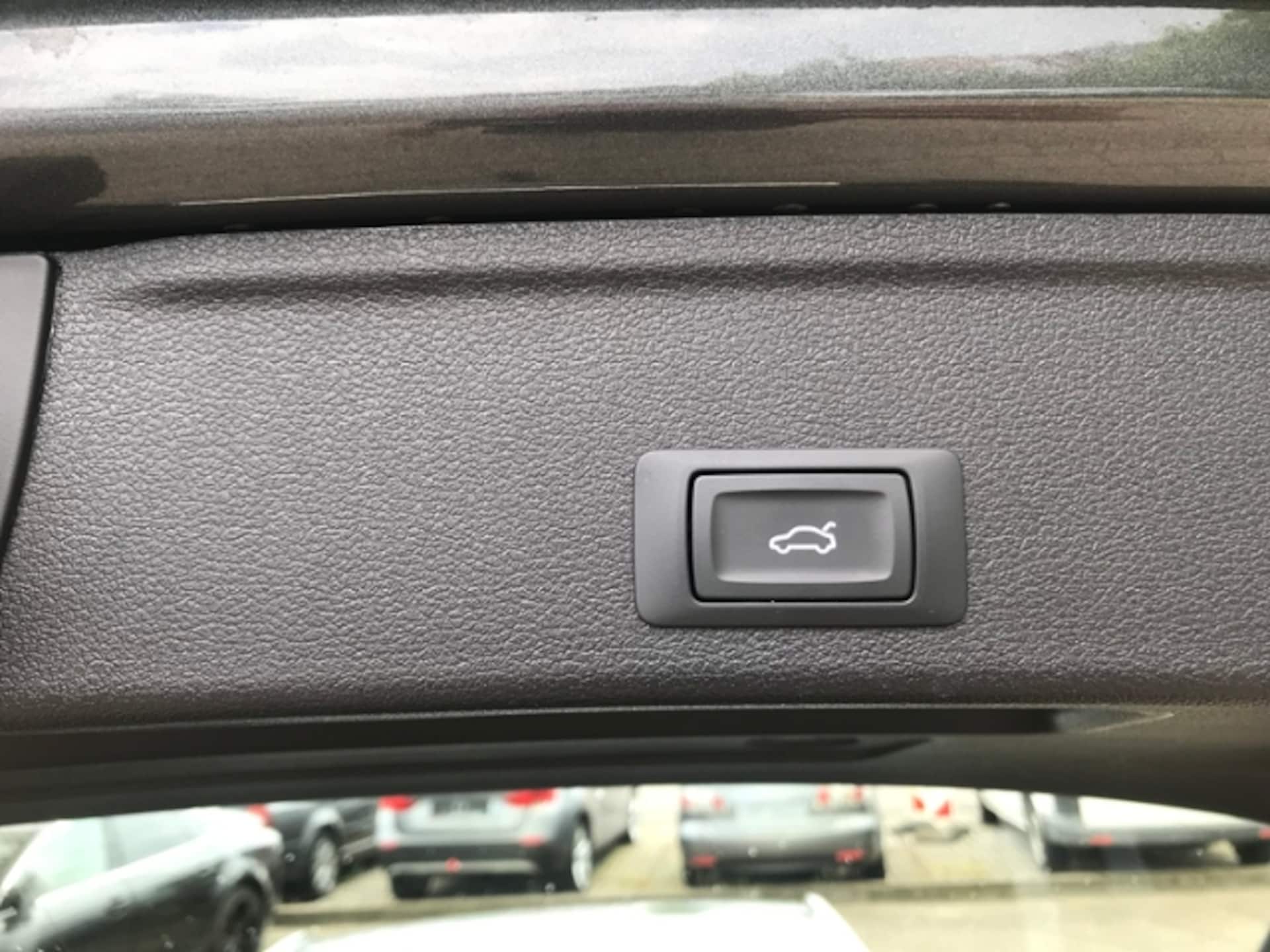 Audi A4 Avant S line