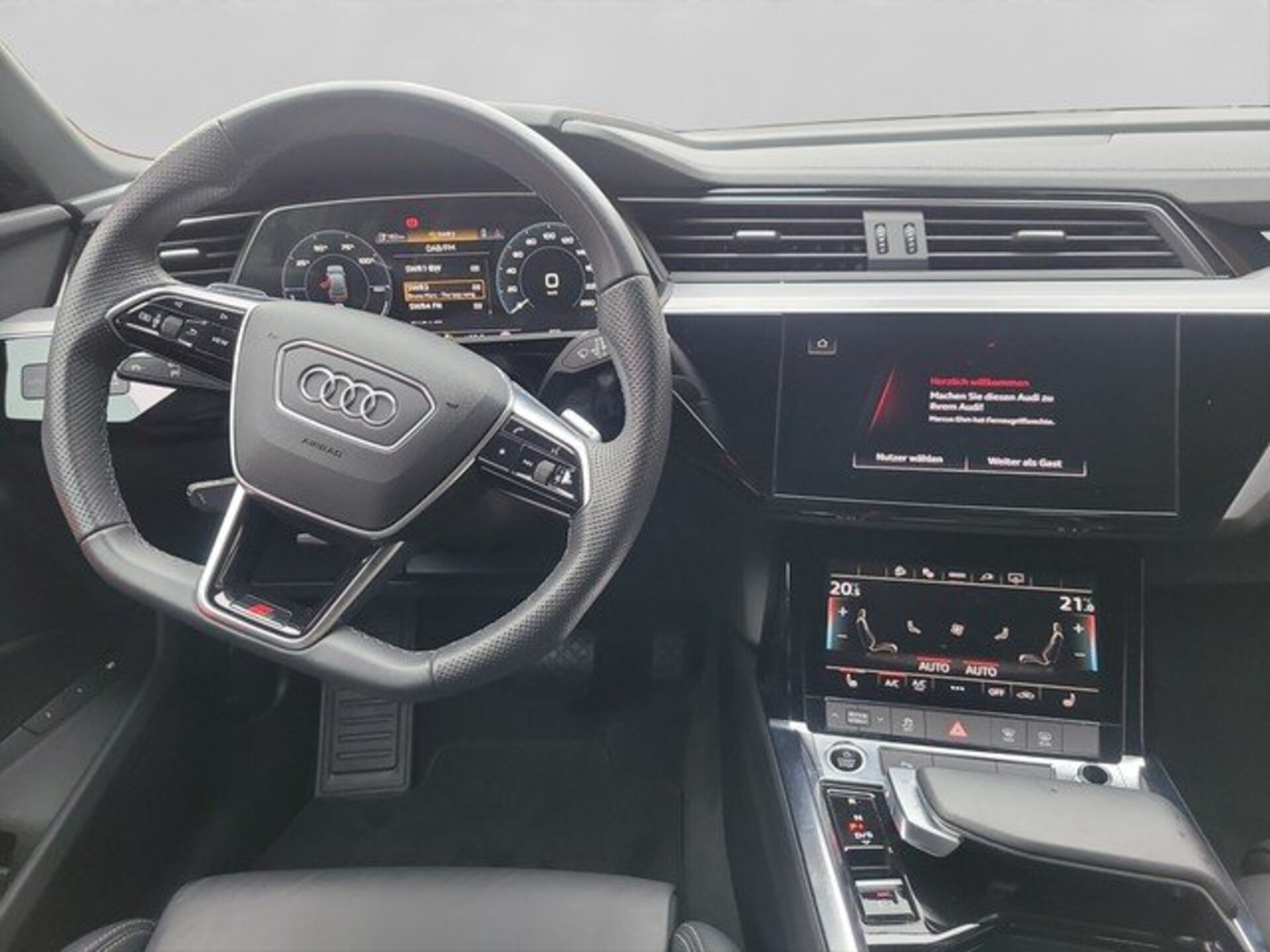 Audi e-tron Sportback S line