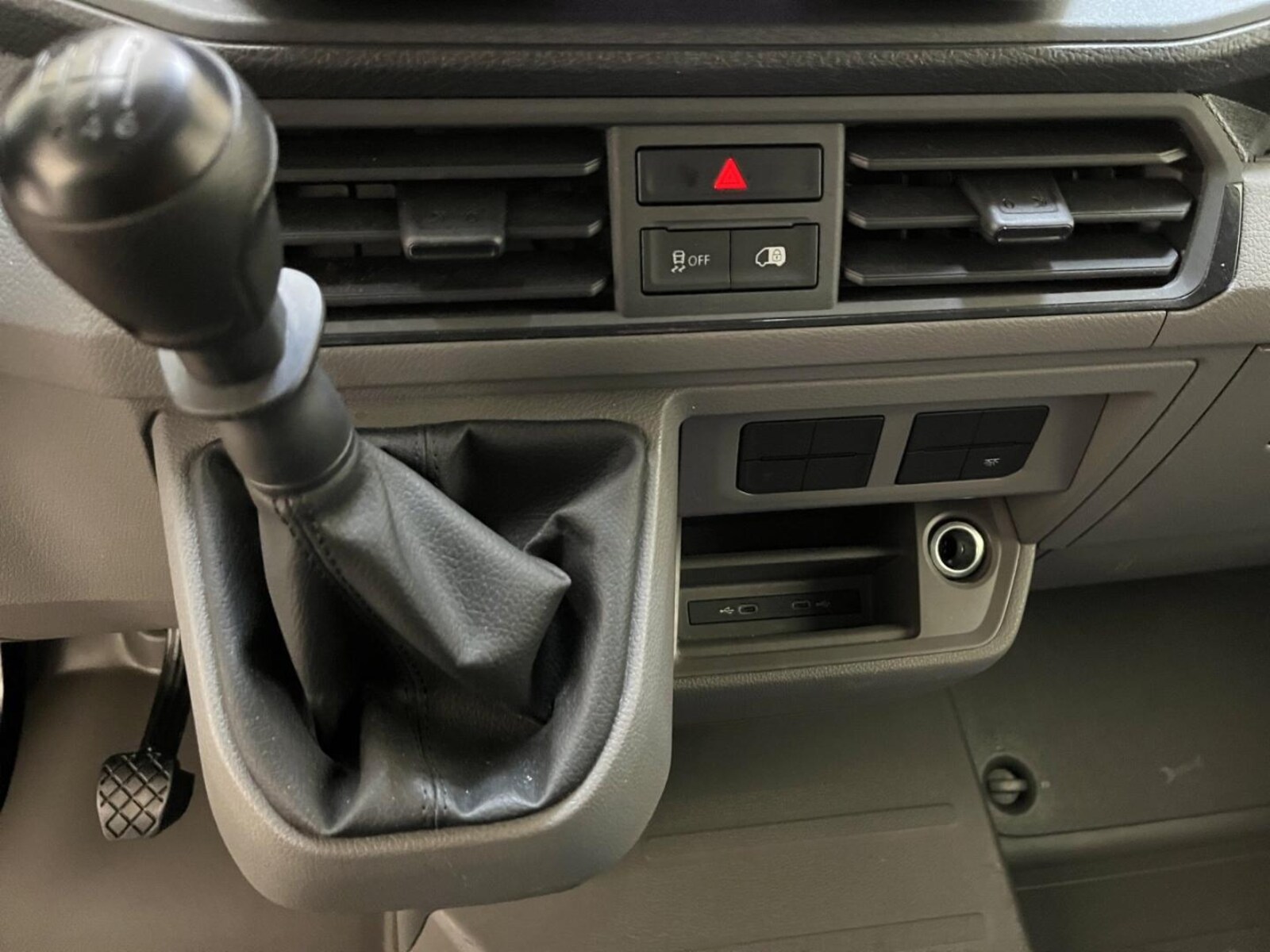 Volkswagen Crafter Kasten langer Radstand – Bild 13