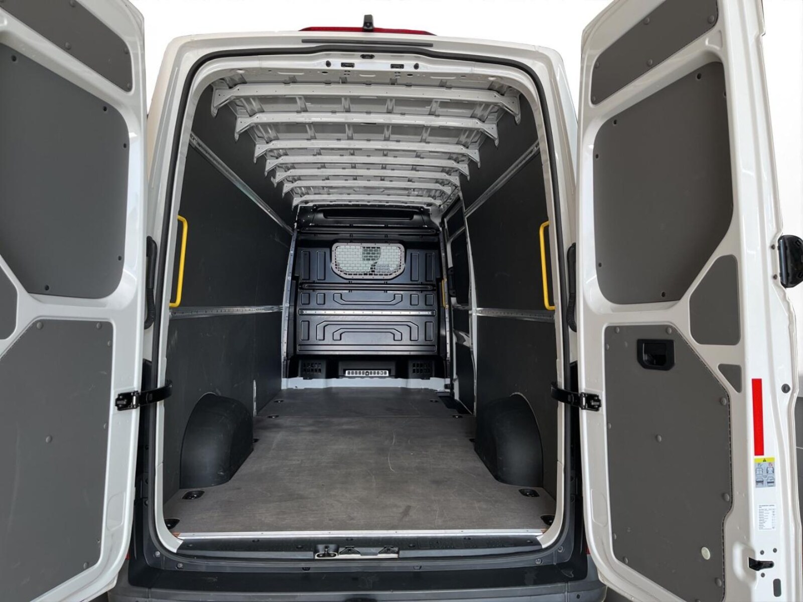 Volkswagen Crafter Kasten langer Radstand – Bild 15