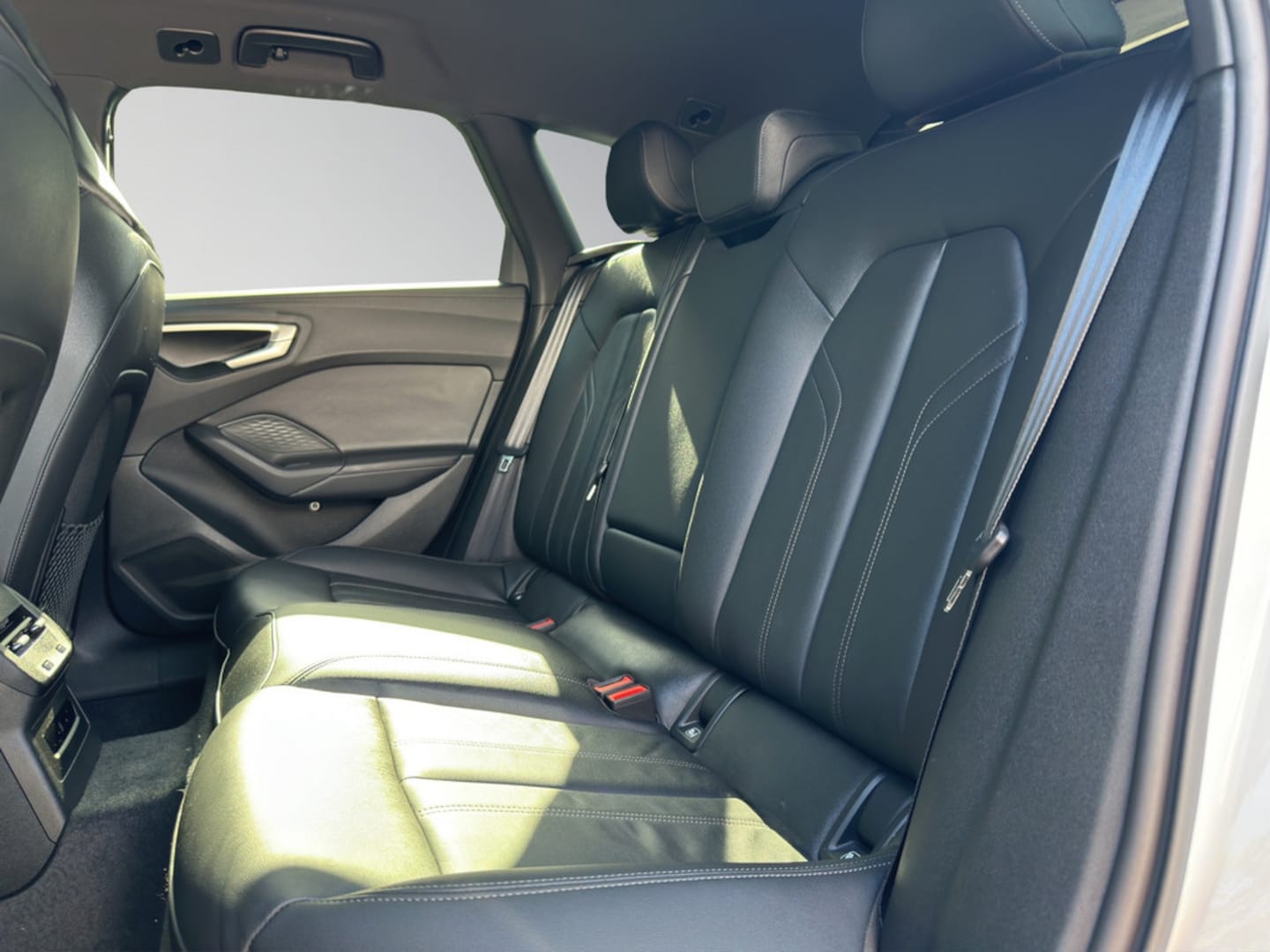 Bild über Audi A5 Avant TFSI S tronic - für weitere Informationen kontaktieren Sie den Audi Partner