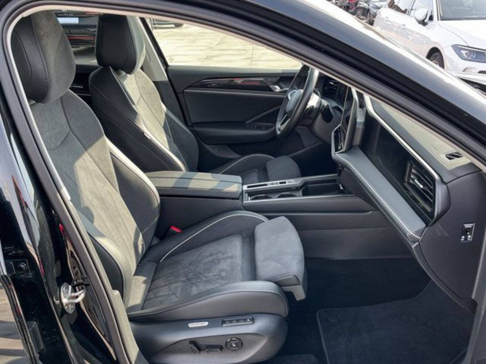 Volkswagen Passat – Bild 5