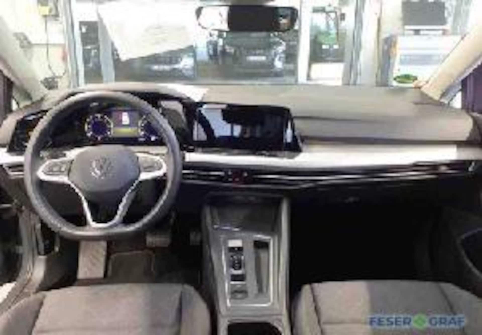 Volkswagen Golf Life