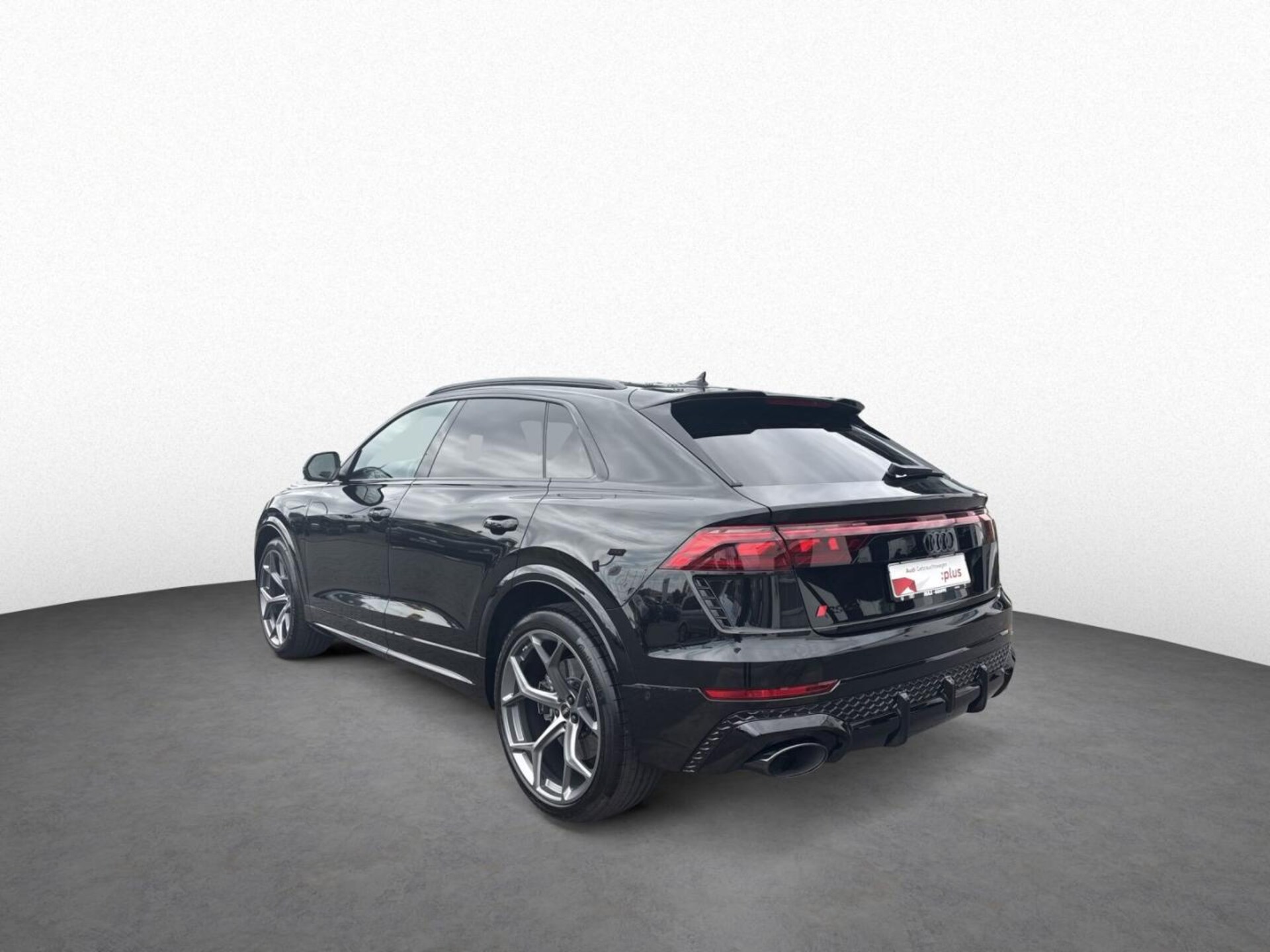 Audi RS Q8 SUV performance